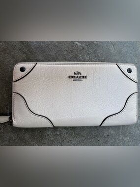 Coach Mickie Ivory Leather Zip Around Wallet